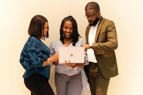 Révélez le potentiel de votre boutique artisanale en ligne : les stratégies SEO indispensables à connaître !